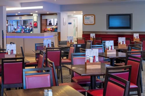 Holiday Inn Express Birmingham - Oldbury by IHG, Restaurant