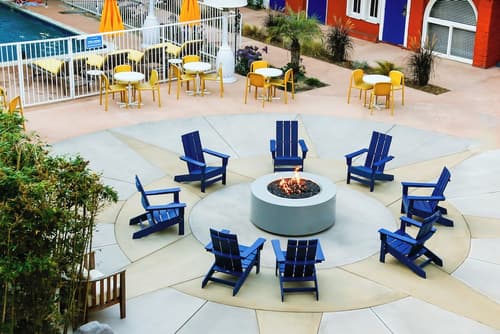 Hotel Del Sol, Primary image