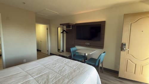 Mission Inn San Luis Obispo, Room