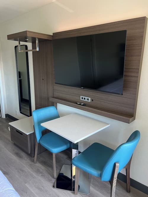 Mission Inn San Luis Obispo, Room