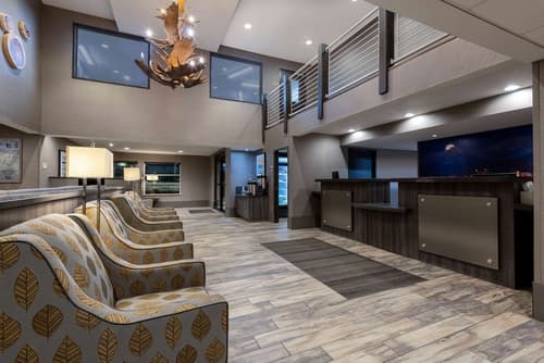 La Quinta Inn & Suites by Wyndham Anchorage Airport