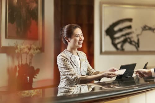 Pudong Shangri-La, Shanghai, Reception