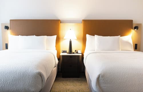 Forest Park Hotel, Room