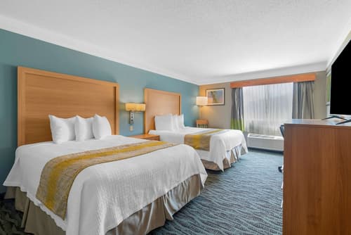 Best Western Plus Executive Court Inn & Conference Center, Room