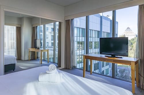 Seasons Botanic Gardens, Room