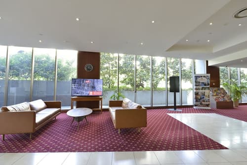 Seasons Botanic Gardens, Lobby sitting area