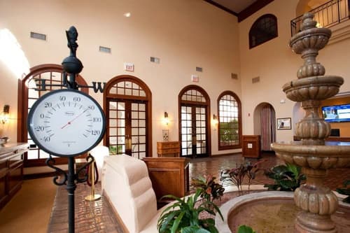 Hilton Vacation Club Los Abrigados Resort & Spa Sedona, Lobby