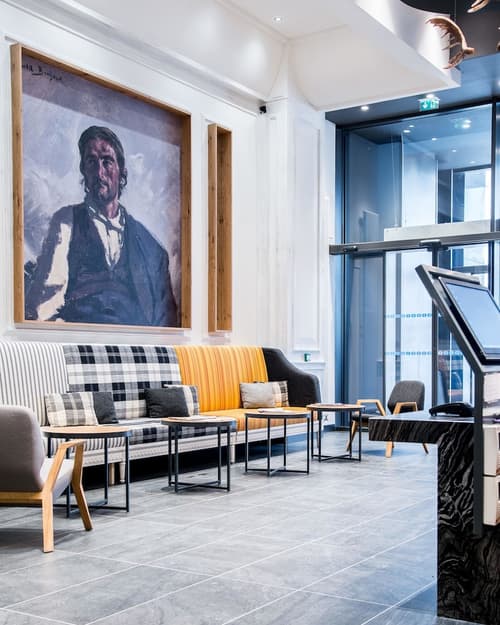 Alpina Eclectic Hotel, Lobby sitting area