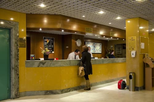 VIP Inn Berna Hotel, Reception