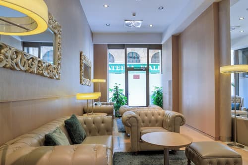 Hotel Gotico, Lobby sitting area