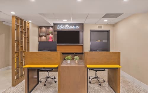 B&B Hotel Miami Airport, Reception