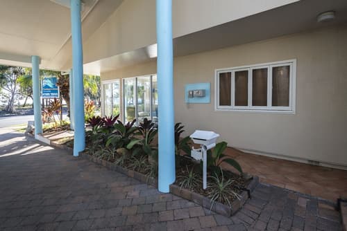 The Beach Motel Hervey Bay, Interior entrance