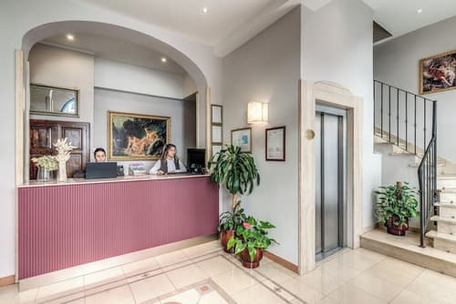 Hotel Galileo, Reception