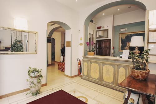 Hotel Galileo, Reception