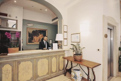 Hotel Galileo, Reception