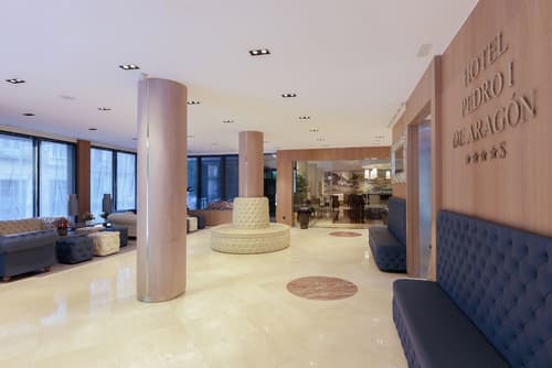 Hotel Pedro I de Aragón, Lobby