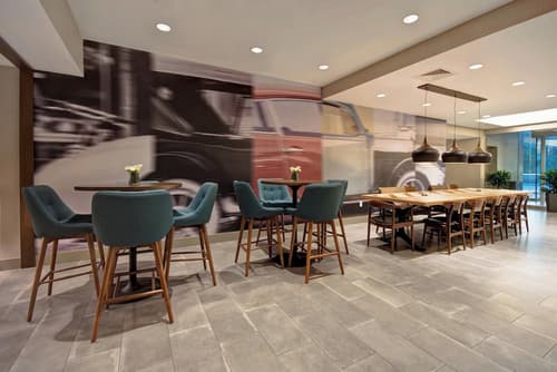 Four Points by Sheraton Boston Newton