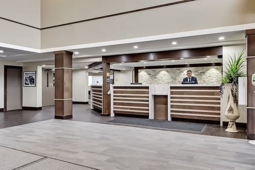 Best Western Plus Port O'Call Hotel