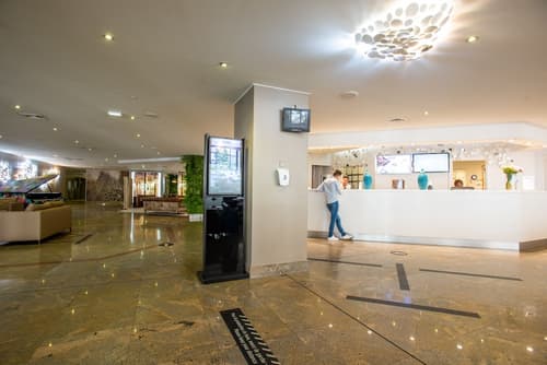 Mercure Marseille Centre Vieux Port, Lobby