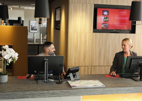 ibis Frankfurt Centrum, Reception