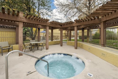 Best Western Airport Albuquerque InnSuites Hotel & Suites