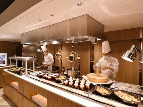 Shinjuku Prince Hotel, Dining