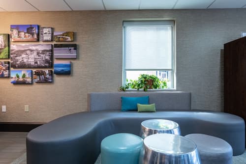 Quality Inn Asheville Downtown Tunnel Road, Lobby sitting area