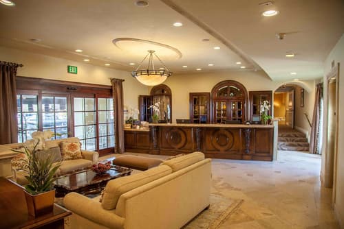 Best Western Plus Sunset Plaza Hotel, Lobby