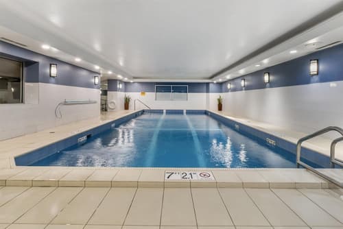 Best Western Plus Chocolate Lake Hotel