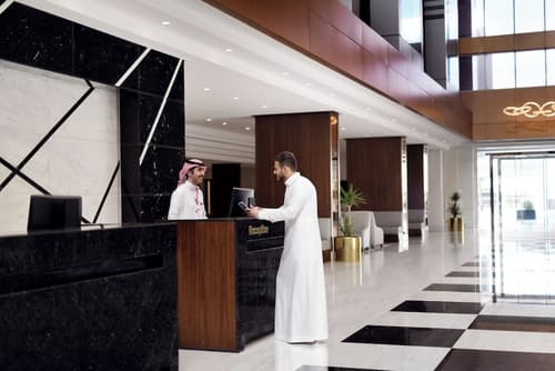 Radisson Blu Hotel and Convention Centre, Riyadh Minhal, Reception