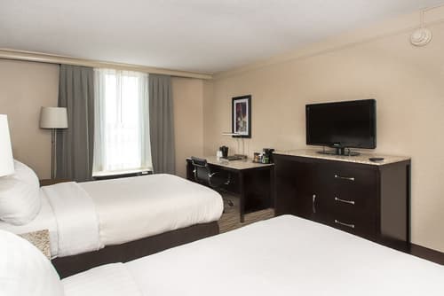 Best Western Plus Strongsville Cleveland, Room