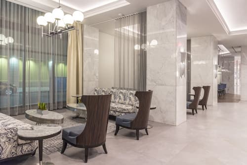 The Jung Hotel and Residences, Lobby sitting area