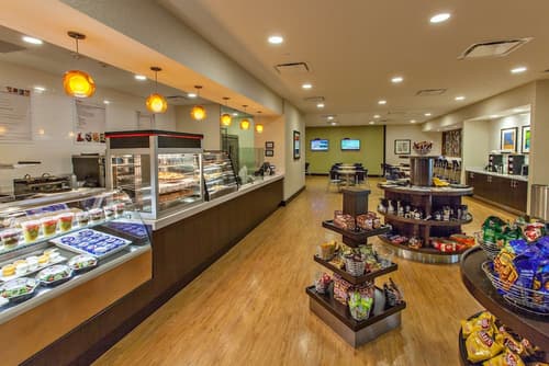 DoubleTree by Hilton Pittsburgh - Green Tree