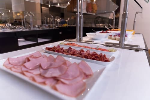 Hilton Miami Airport Blue Lagoon, Restaurant