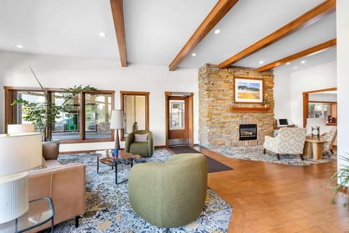 Best Western Driftwood Inn, Lobby