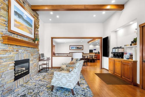 Best Western Driftwood Inn, Lobby