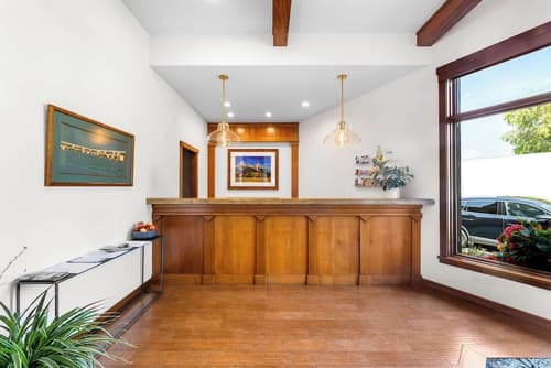 Best Western Driftwood Inn, Lobby