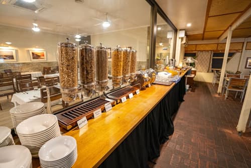 Hospitality Carnarvon, SureStay Collection by Best Western, Breakfast buffet