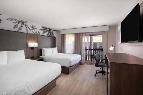 Best Western Plus Pepper Tree Inn, Room