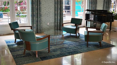 Dorchester Hotel, Lobby sitting area