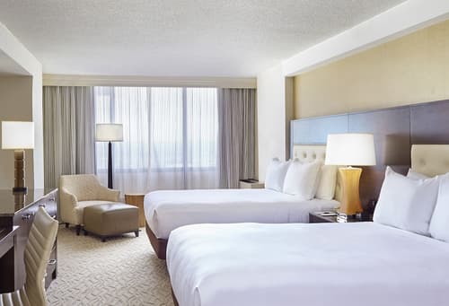 DoubleTree by Hilton Washington DC - Crystal City, Room