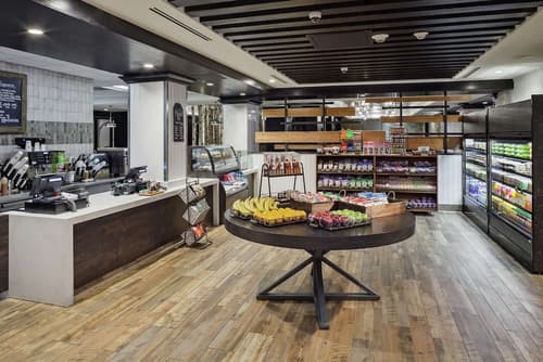 DoubleTree by Hilton Hotel Denver, Dining