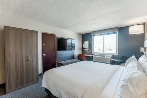 Holiday Inn Express Philadelphia - Penns Landing by IHG, Room