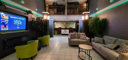 Wingate by Wyndham Lake George, Lobby