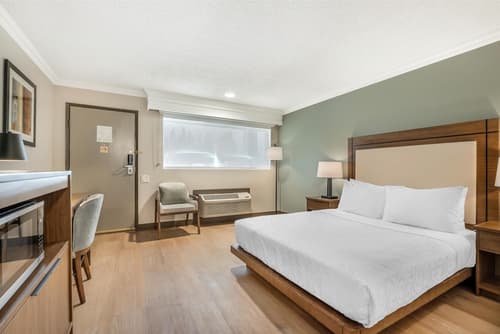 Best Western Plus Burnaby Hotel, Primary image