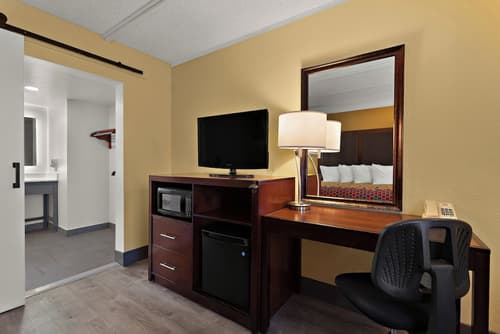 Kings House Motor Hotel, Room