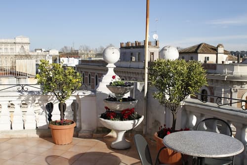 Hotel Genio, Primary image