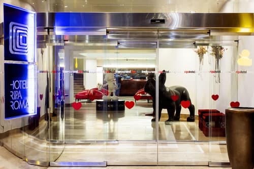 Hotel Ripa Roma, Interior entrance