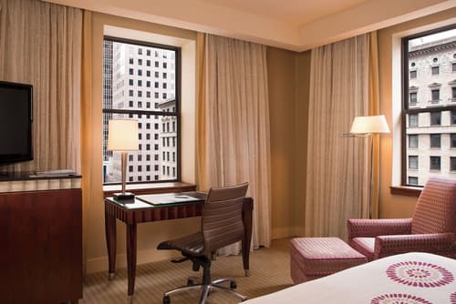 Millennium Knickerbocker Chicago, Room