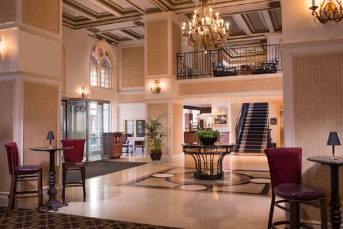 Millennium Knickerbocker Chicago, Lobby